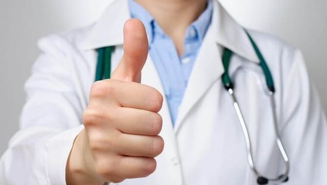 Doktor ukazuje triedu